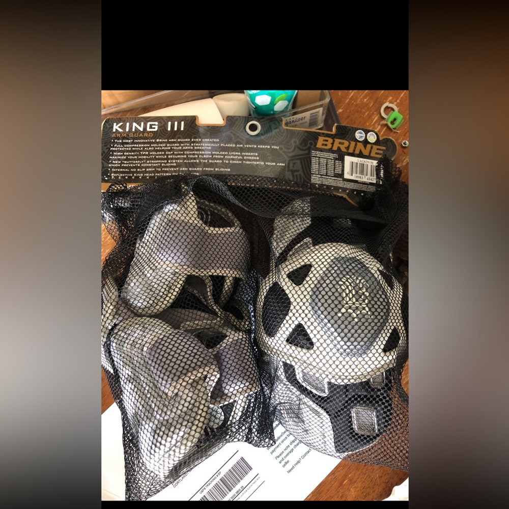 New lacrosse elbow pads brine king men’s